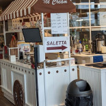Bacio Di Latte Bakery Outlet Molfetta inside