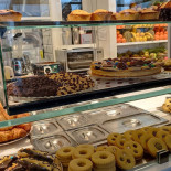 Bacio Di Latte Bakery Outlet Molfetta inside