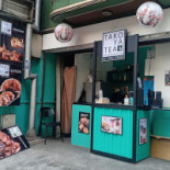 C House Cafe outside