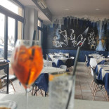 Chez-vous: Bistrot Pizza drink