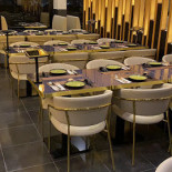 Sushi Lin À l'intérieur