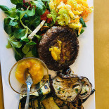 Iris Comida