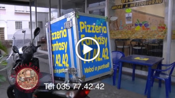 Pizzeria Fantasy outside