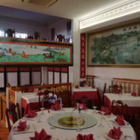 Hai Yen Dentro