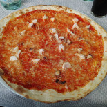 Molto Pizza Gossolengo food