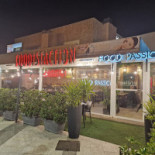 Foodisfaction Exterior