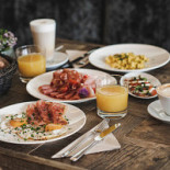 Cafe Bistro Emmi Comida