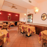 Pizzeria Al Ponte inside