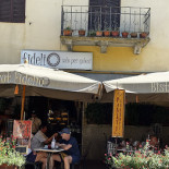 Il Caffe Exterior