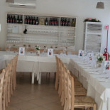 White Dentro
