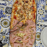 Pizzeria La Pizzaiola Comida