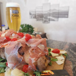 Leon D'oro food