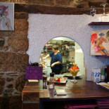 Mokambo À l'intérieur