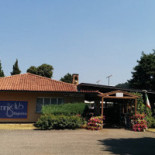 Al Tennis Exterior