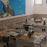 Bar Cono Di Ernandez Cono C À l'intérieur