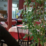 Trattoria Mezzaluna Dentro