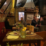 Pizzeria Orientale inside