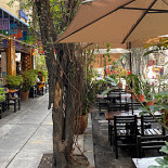 Pizzeria Bonaiuti outside