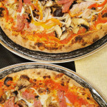 Pizzeria Al Girotondo food