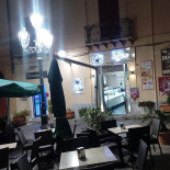 Il Cafè Di Ruggero inside