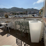 Mate Lounge outside