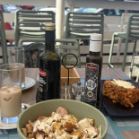 Mate Lounge food