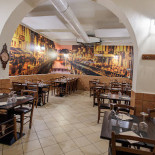 Fa' Balla' L'oeucc À l'intérieur