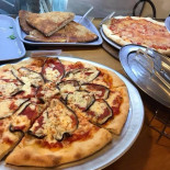 Pizzica Via Vittorio Emanuele Cefalu' food
