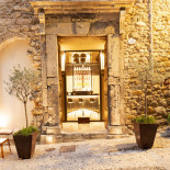 1856 Bistrot outside