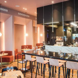 Troppo Justo À l'intérieur