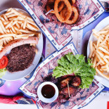 Pinup Pub Comida