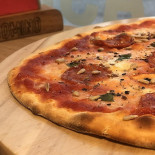 Pizzeria D’asporto Idomi food