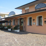 Il Capriccio 2 Di Grande Sabatino C. outside