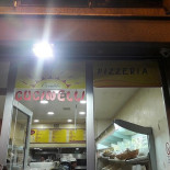 Pizzeria À l'intérieur