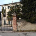 Pizzeria D'asporto Nando's Export Esterno