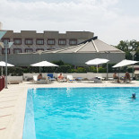 Salsello Exterior