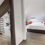 Midi À l'intérieur