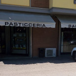 Pasticceria Barbarossa outside