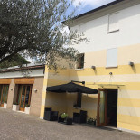 Il Corallo Outside