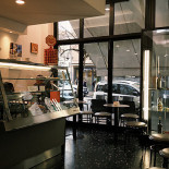 Trilogy Caffe Dentro