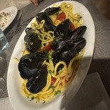 Cosi Com'era Food