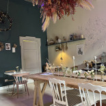Hello Cafe Dentro