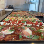 Pazzo Pachino Pizzeria food