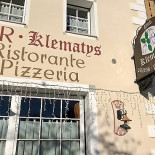 Pizzeria Klematys outside