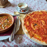 Pizzeria Klematys food