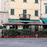 Trattoria Toscana outside
