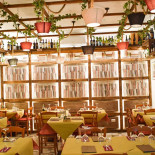 Osteria Antica Torre À l'intérieur