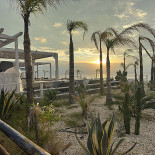Plays Exterior