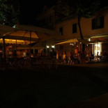 Roma Ner Pane Extérieur