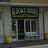 Il Dolce Freddo outside